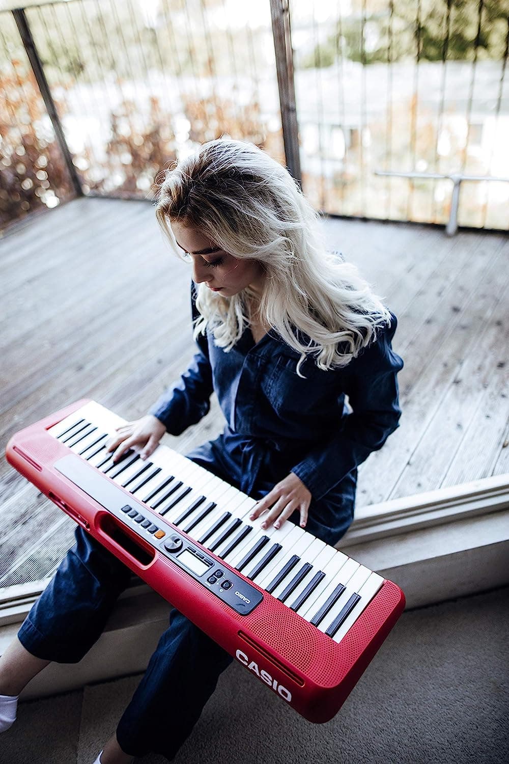 Casio CT-S200 Casiotone 61-Key Portable Keyboard with Piano tones, Red view 9