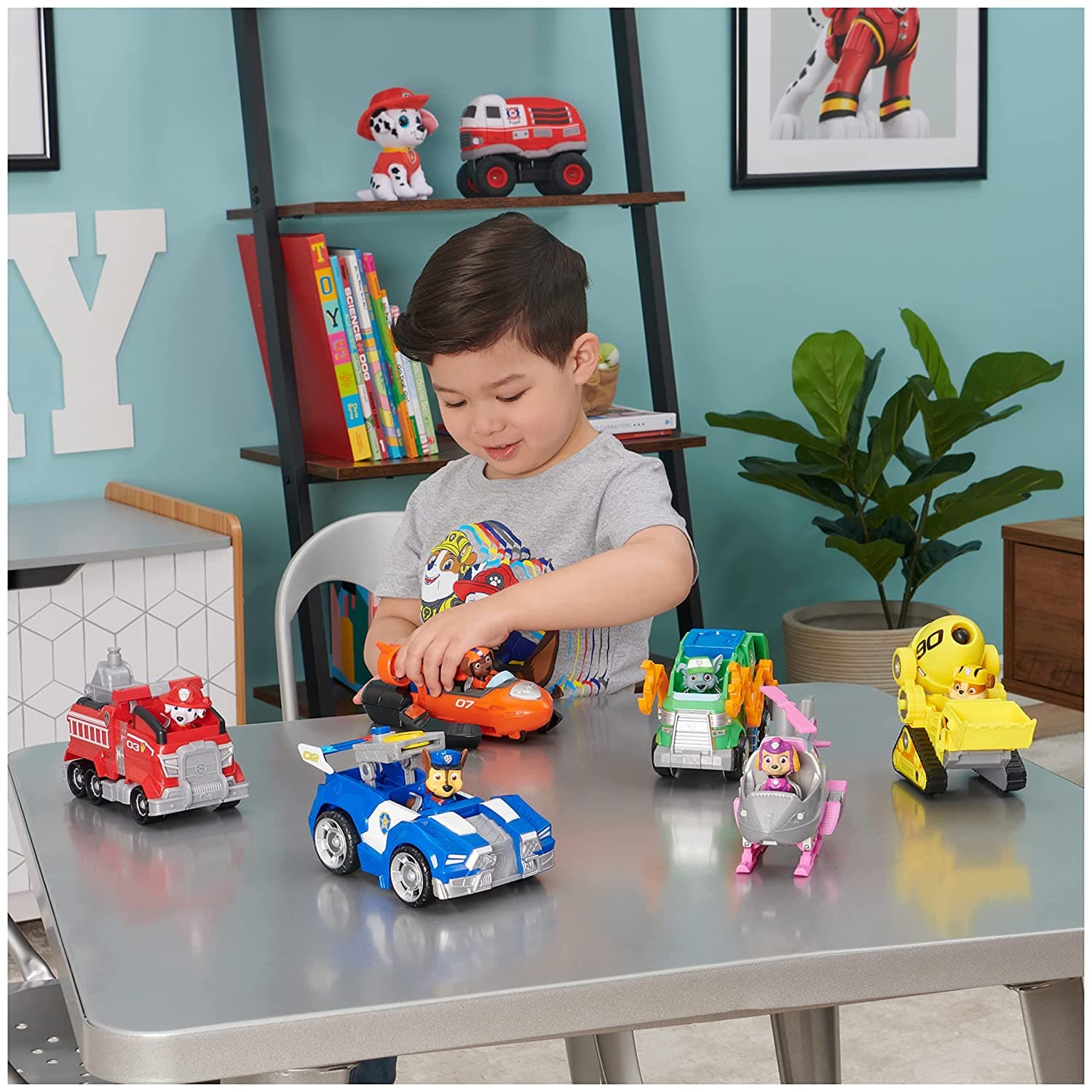 Paw Patrol Transforming Toy Car with Collectible Action Figure Skyes Deluxe view 3