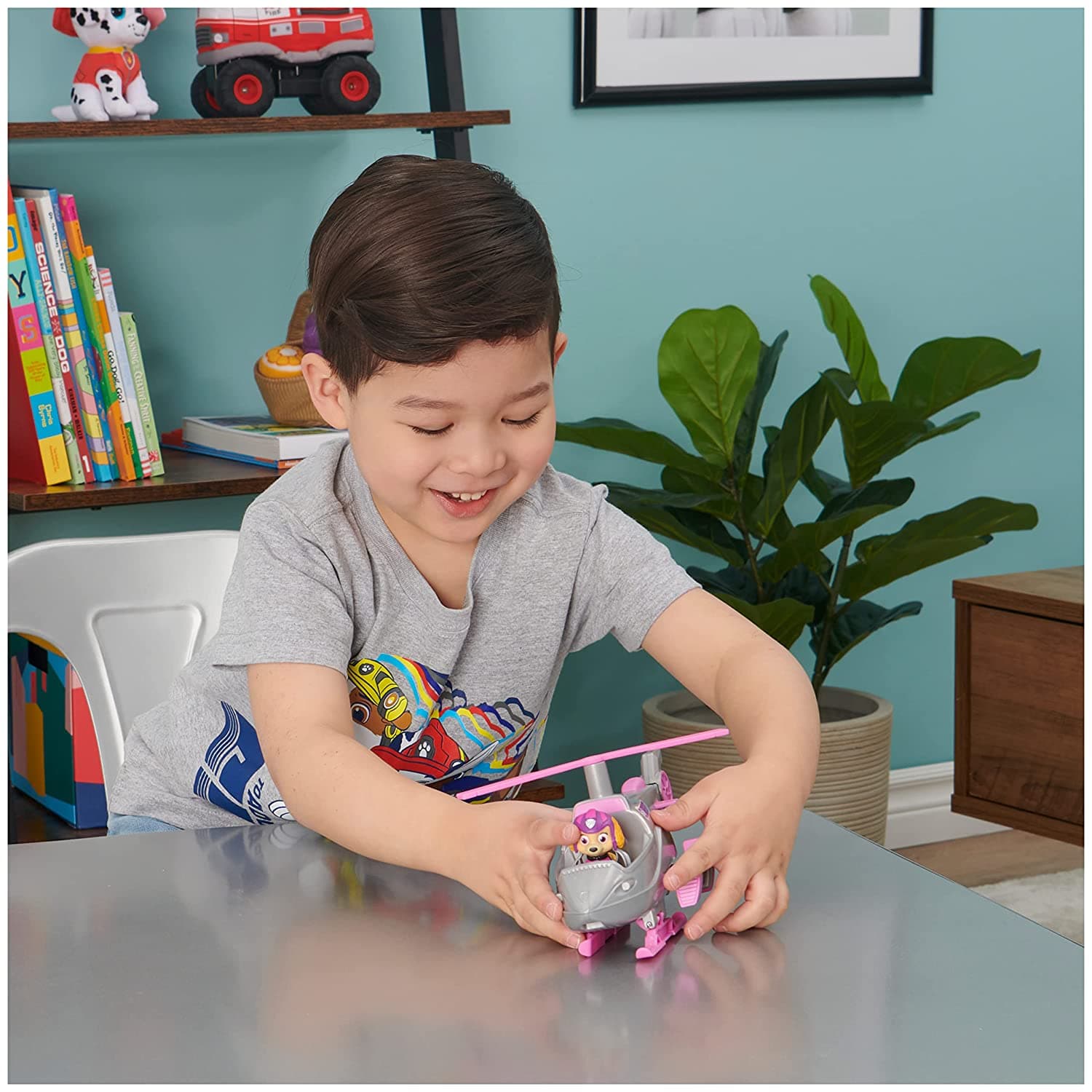 Paw Patrol Transforming Toy Car with Collectible Action Figure Skyes Deluxe view 4