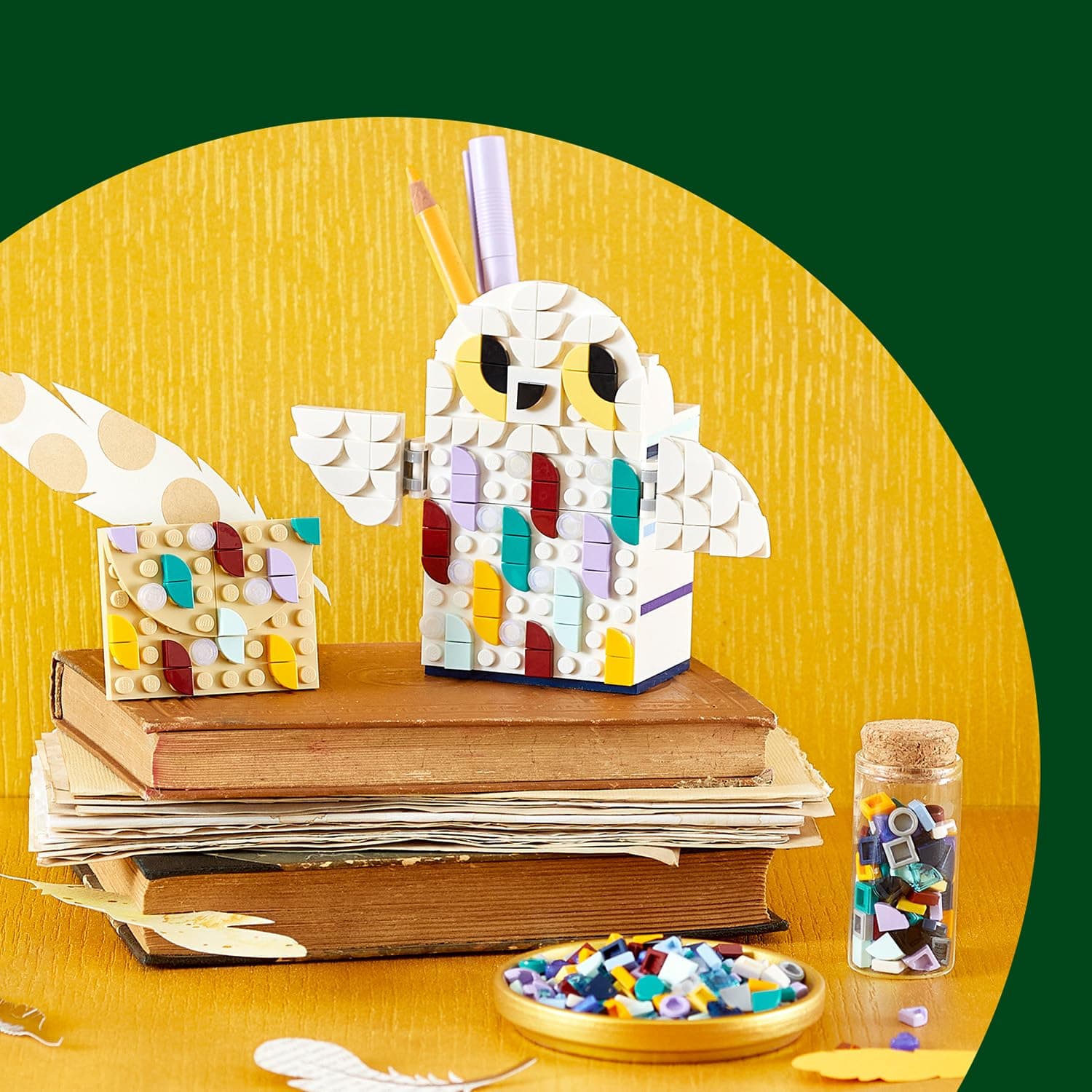 LEGO DOTS Hedwig Pencil Holder 41809 DIY Craft Kit (518 Pieces) view 4