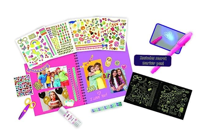 Mirada Art & Craft,Glow in The Dark Scrapbook, Ideal Gift for Boys & Girls, 6+ (MAC2012)