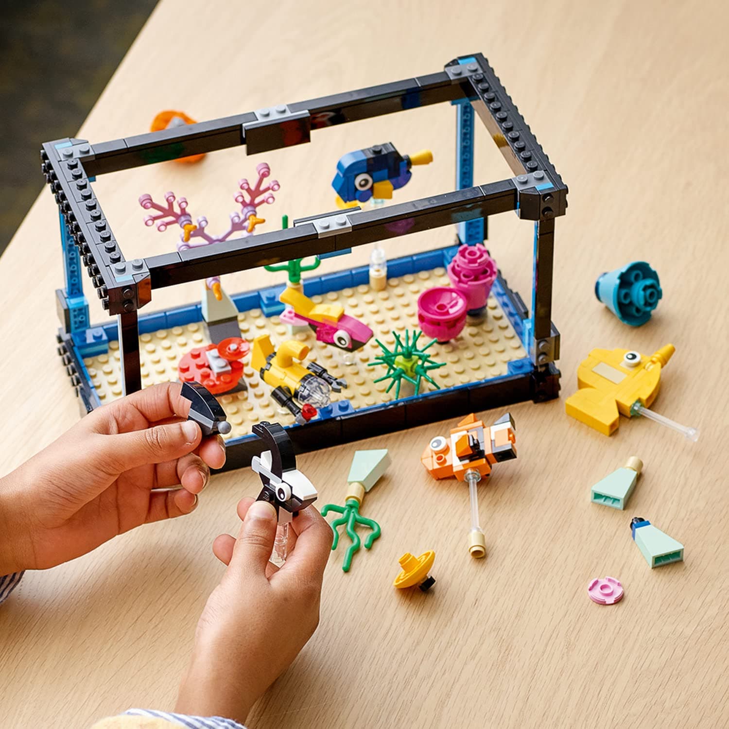 LEGO Creator 3in1 Fish Tank 31122 Building Kit (352 Pieces)