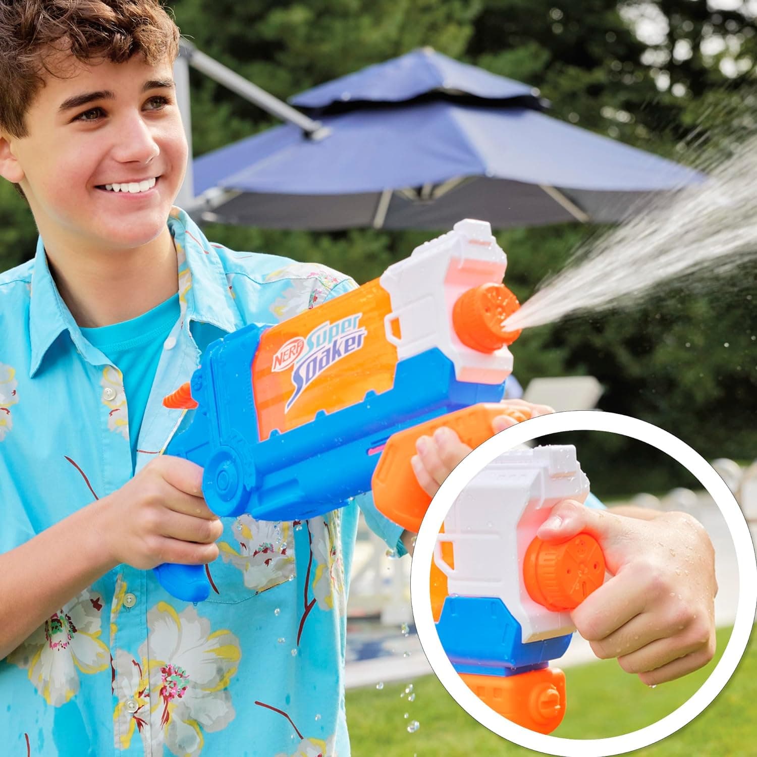 Nerf Super Soaker Flip Fill Water Blaster - 4 Spray Styles - Fast Fill - Large 890ml Water Tank - Pichkari for Outdoor Water Games, Branded Toy Pichkari for Holi Festival, for Kids 6+ view 2