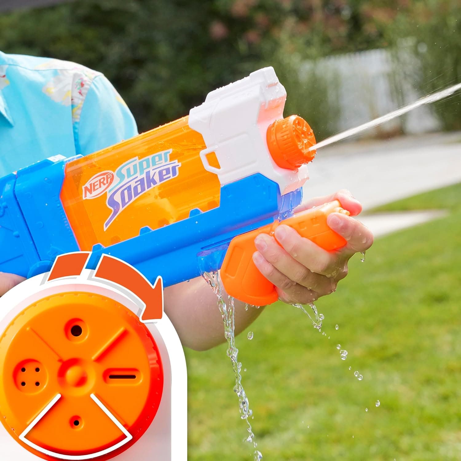 Nerf Super Soaker Flip Fill Water Blaster - 4 Spray Styles - Fast Fill - Large 890ml Water Tank - Pichkari for Outdoor Water Games, Branded Toy Pichkari for Holi Festival, for Kids 6+ view 3