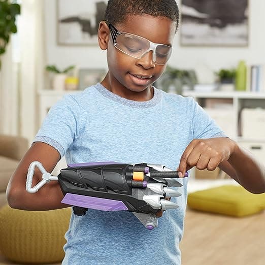 Marvel Mech Strike Mechasaurs Black Panther Sabre Claw Blaster, NERF Blaster with 3 Darts, Role Play Super Hero Toys for Kids Ages 5 and Up view 3