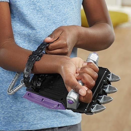 Marvel Mech Strike Mechasaurs Black Panther Sabre Claw Blaster, NERF Blaster with 3 Darts, Role Play Super Hero Toys for Kids Ages 5 and Up view 2