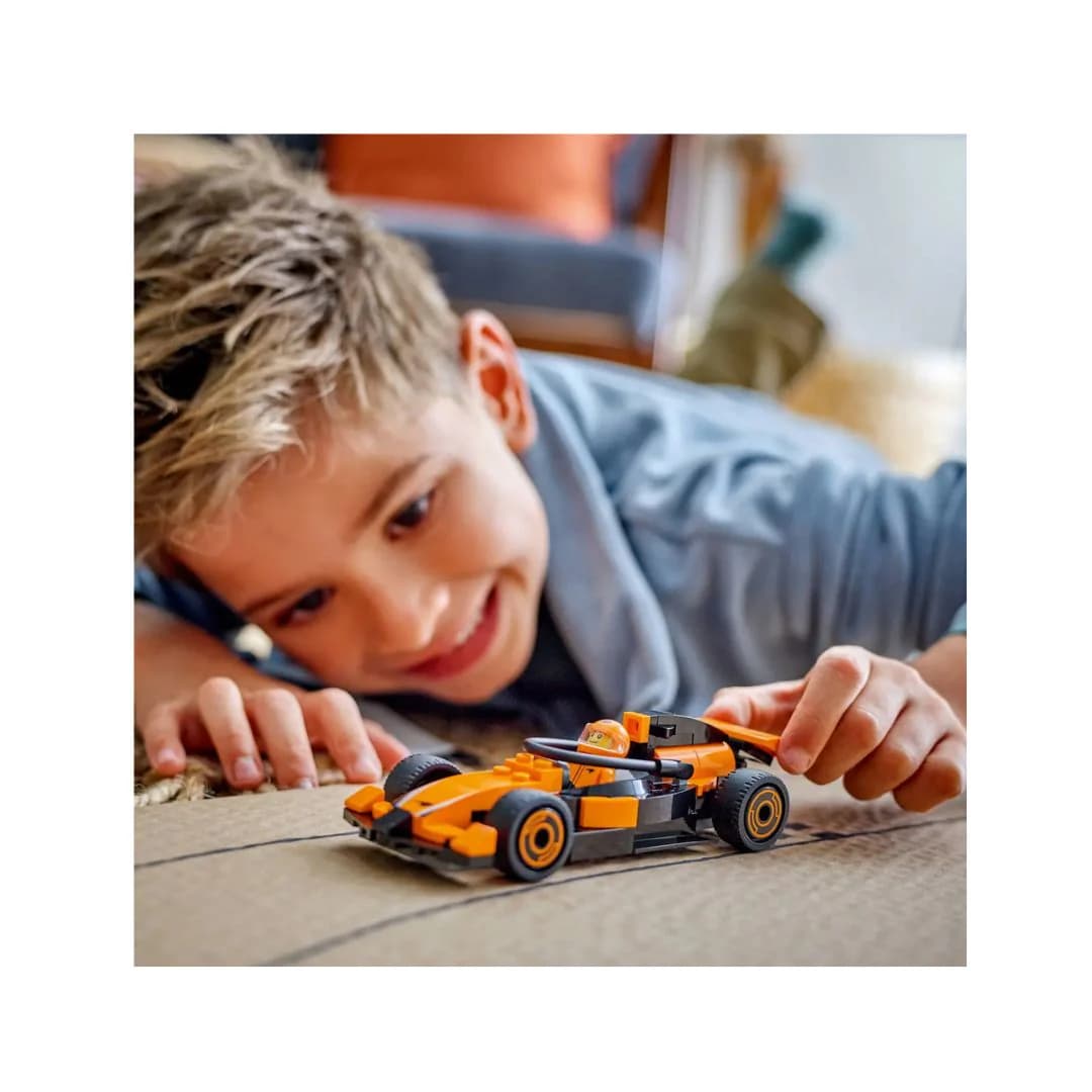 Lego 60442 City F1 Driver with McLaren Race Car (86 Pieces) view 5