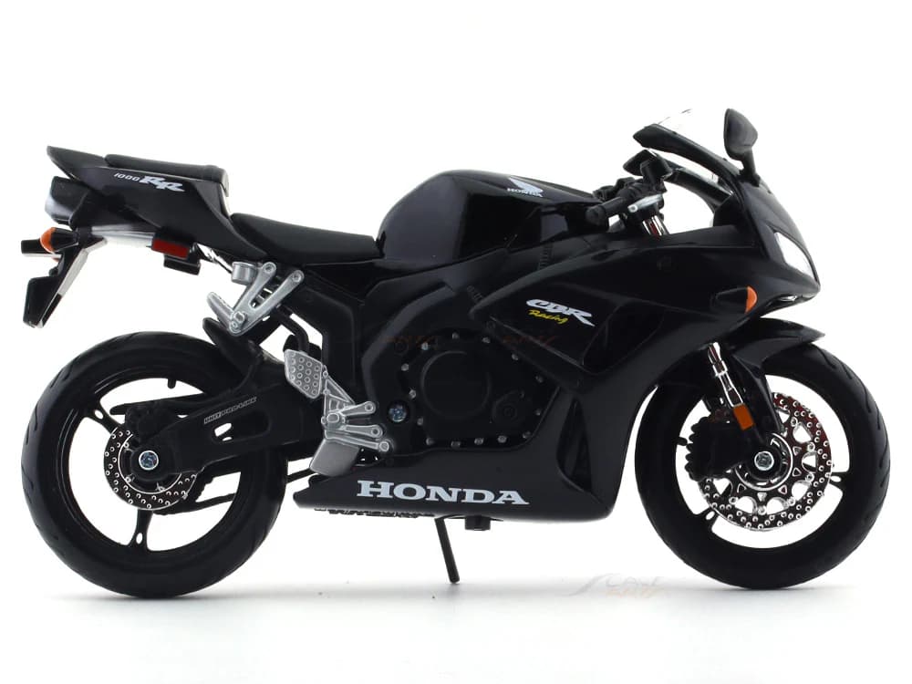 Honda CBR 1000RR 1:12 Maisto Scale Model bike collectible view 10