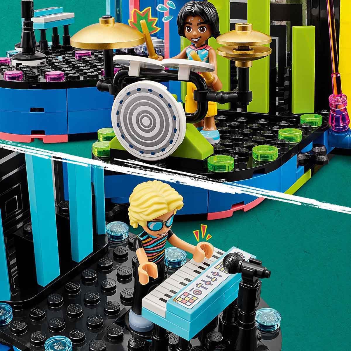 LEGO Friends Heartlake City Music Talent Show Toy 42616 (669 Pieces)