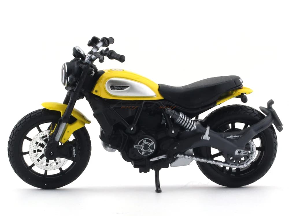 Maisto Ducati Scrambler Icon Diecast Bike Model (1:18 Scale) view 2