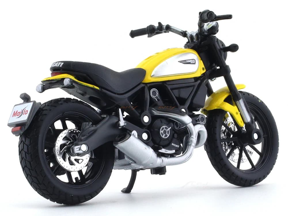 Maisto Ducati Scrambler Icon Diecast Bike Model (1:18 Scale) view 4