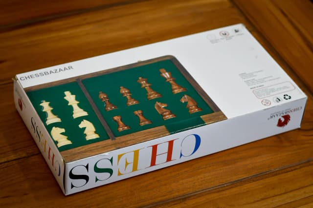 Chess Bazar Travel Series Folding Non-Magnetic Lacquer Chess Set in Sheesham & Maple Wood - 16"