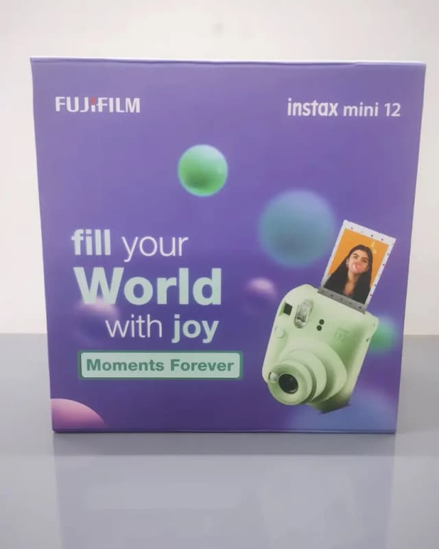 Fujifilm Instax Mini 12 Moment Forever green